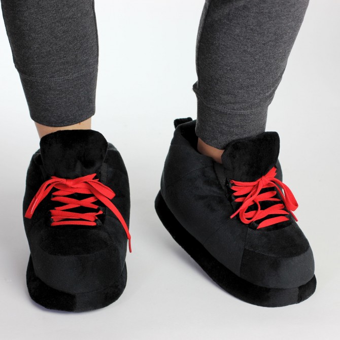 All Black Lacets Rouge